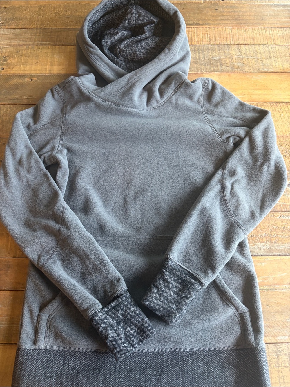 Women’s Lululemon Hooded Pullover